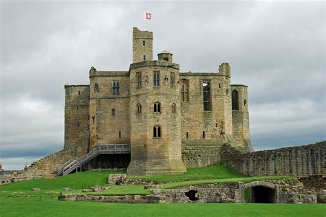 the most fortified castle in the world - Google Search | Enchanted ...