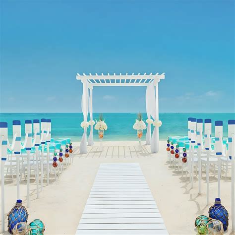 Beaches Turks and Caicos ️ Destination Weddings - Destify