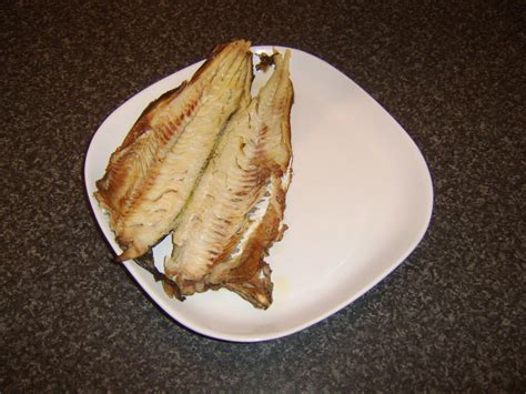 How to Reheat and Eat Arbroath Smokies | Delishably