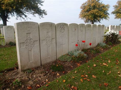 Obtaining photographs of war graves - The Long, Long Trail