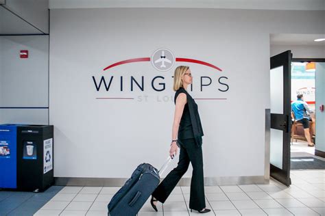 3 Airport Lounge Amenities You Didn’t Know About – Wingtips Lounge