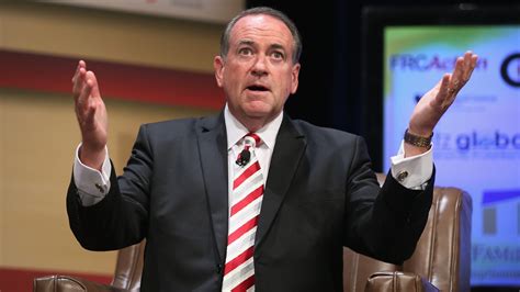 Mike Huckabee Fast Facts - CNNPolitics