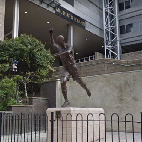 Alan Shearer statue in Newcastle upon Tyne, United Kingdom (Google Maps)