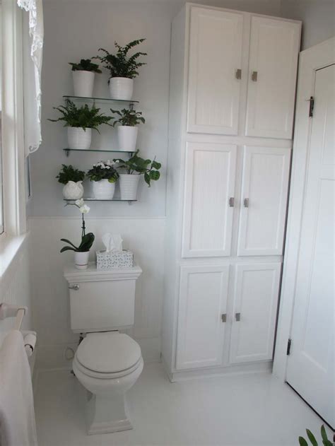 Garden Fancy: My new white, plant-filled bathroom