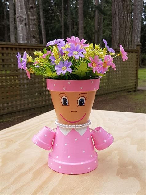 Flower Pot Art, Flower Pot Design, Clay Flower Pots, Flower Pot Crafts, Terra Cotta Pot Crafts ...