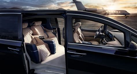 Buick Previews China’s Production-Ready GL8 Avenir Luxury Minivan For ...