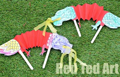 Chinese New Year Craft: Dragon Puppet Printable