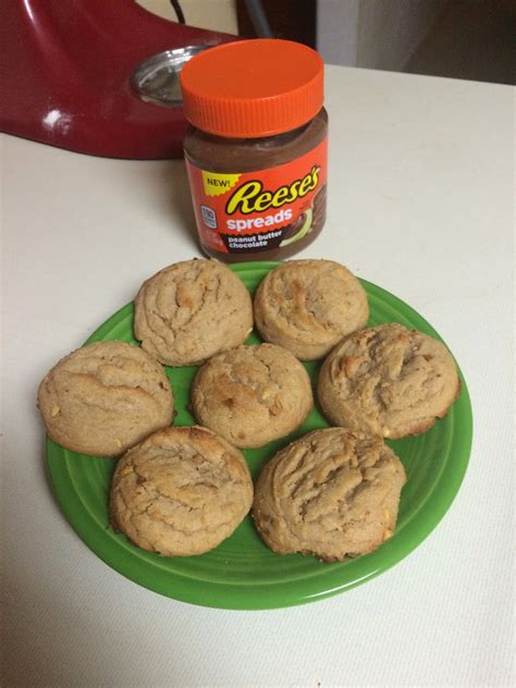 Reese's Peanut Butter Chocolate Spread | Reeses peanut butter, Chocolate spread, Peanut butter