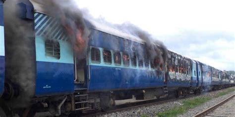 Angry mob beats conductor after 37 pilgrims die in Indian rail accident ...