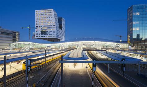 Utrecht's new Central Station houses train, bus and tram transport under one undulating roof ...