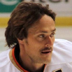 Teemu Selanne - Age, Family, Bio | Famous Birthdays