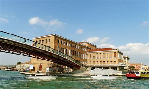 Train Station In Venice. Stock Images - Image: 28364754