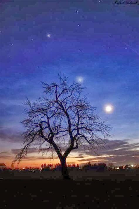 The Nicest Pictures: Jupiter-Venus-Moon