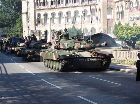 PT-91M pictures photos images Malaysia Malaysian army main battle tank ...