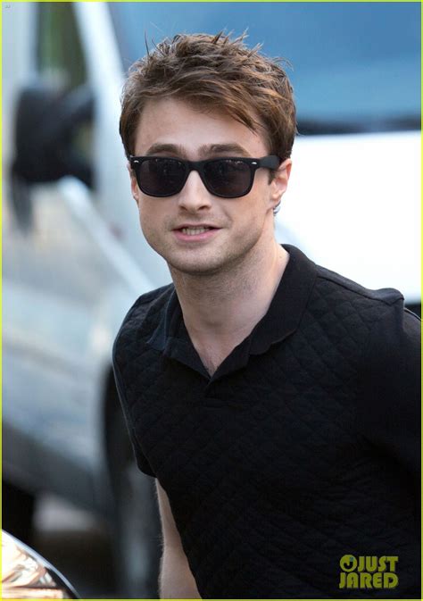 Daniel Radcliffe Suits Up for Paris Premiere of New Movie 'Horns ...