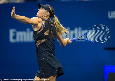 Maria Sharapova Tennis Outfits