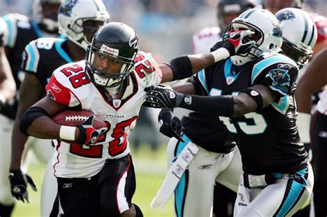 Falcons Throwback Thursday: Remembering former RB Warrick Dunn - The Falcoholic