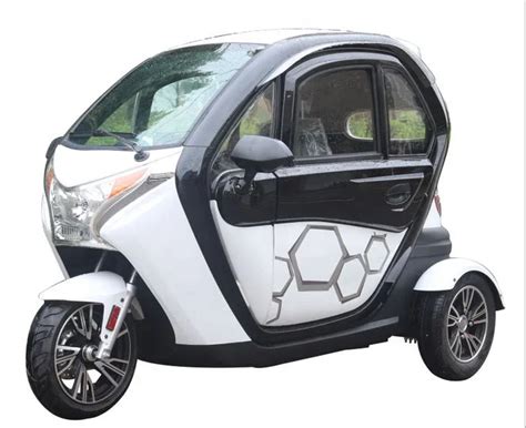 Closed Body Electric Tricycle Roof Motorized Tricycle For Passengers - Buy Tricycle With Roof ...