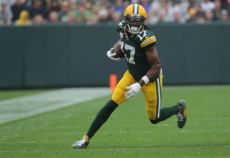 Davante Adams, Green Bay Packers clash in extension talks amid ...