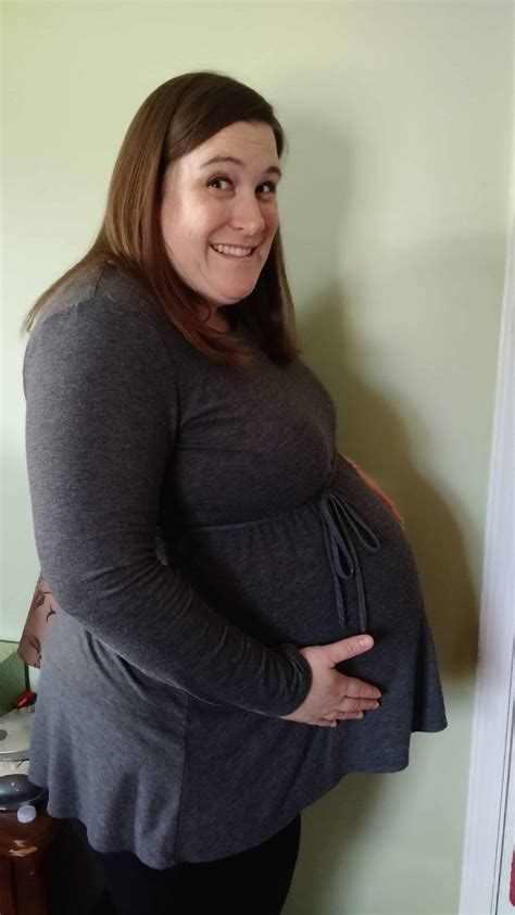 37 weeks pregnant with twins - Twiniversity