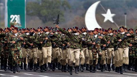 Pakistan staring at military coup? Army chief holds talks with business ...