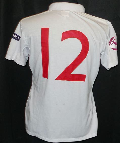 England Womens Teams football shirt 2009 - 2010. Added on 2012-08-01, 00:18