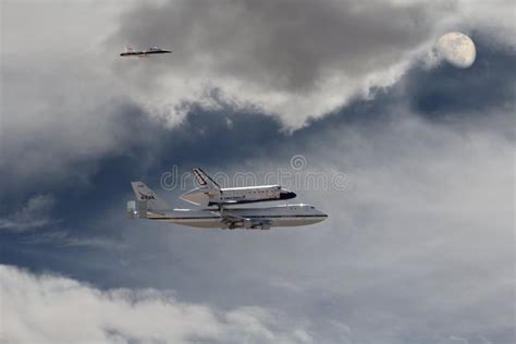 Endeavor Space Shuttle editorial stock image. Image of aircraft - 27195139