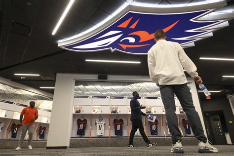 UTSA opens a new 'best in class' athletics building