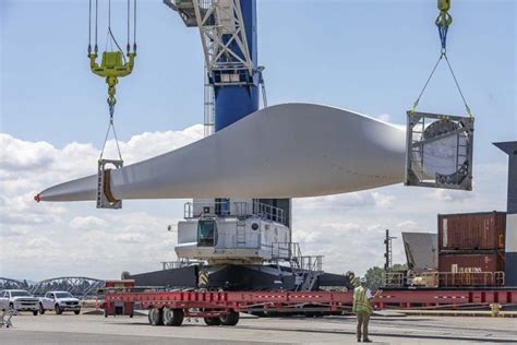 Largest-ever shipment of wind turbine blades arrives at the Port of Vancouver - ClarkCountyToday.com