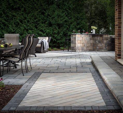 20++ Creating A Patio With Pavers - HOMYHOMEE