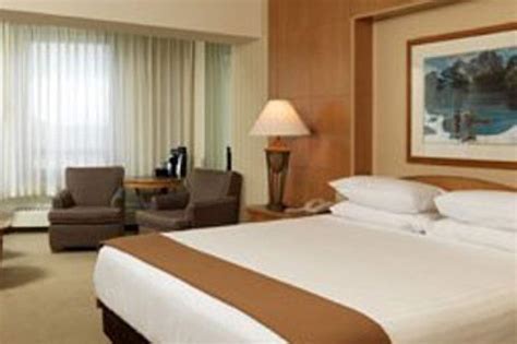 Caesars Travel Agents > Properties > Lake Tahoe - Reno > Harrah's Lake Tahoe > Rooms - Caesars ...