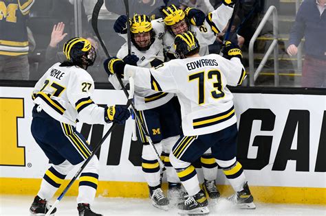 Michigan hockey unveils commemorative logo for 100th year