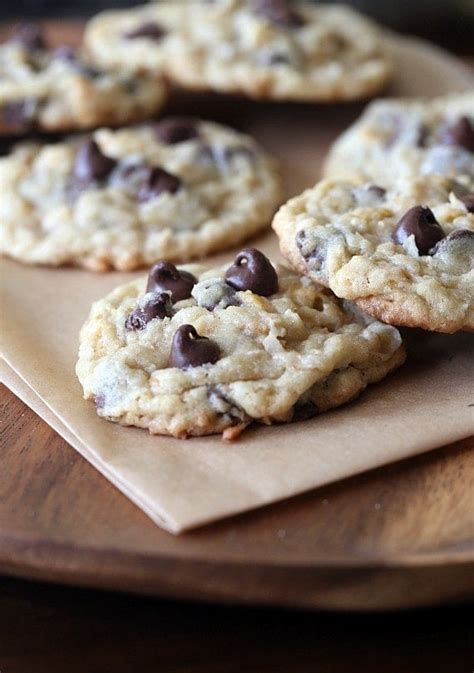 Dishpan Cookies | Easy Chocolate Chip Cookies Recipe