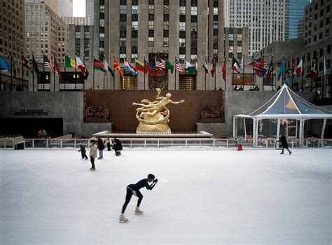 Ice Skating on Rockefeller Center: Experience the Exciting Magic!