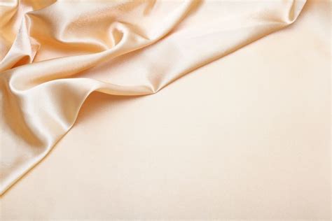 What Is Satin Fabric? A Guide to the Types, Characteristics, and Uses ...