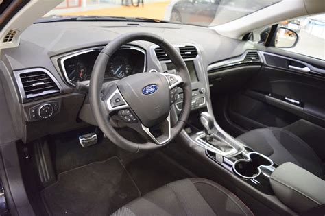 Ford Mondeo ST-Line interior at 2016 Bologna Motor Show