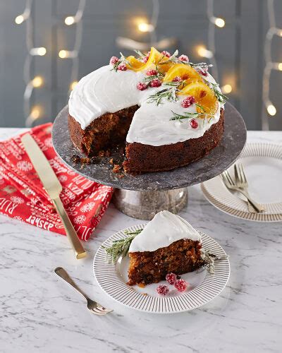 Vegan Christmas cake - ALDI UK