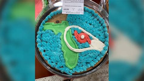 Publix creates Hurricane Dorian cookie cake