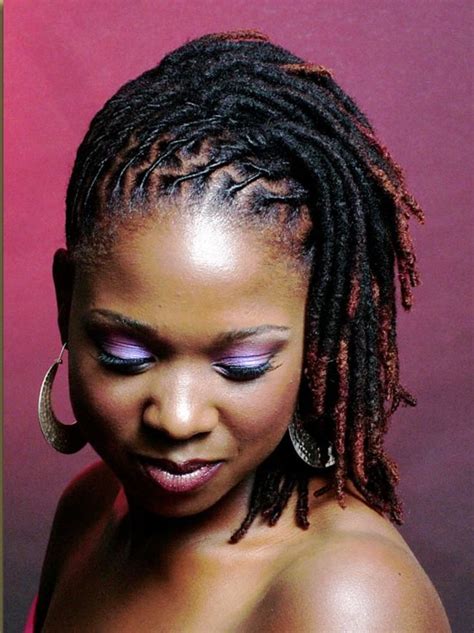 17 Stunning Women With Dreadlocks - African Vibes Hair | Short dreadlocks styles, Short locs ...