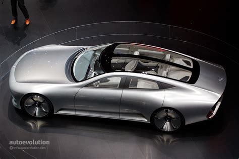 Mercedes-Benz Concept IAA Storms Frankfurt with Its Morphing Abilities ...