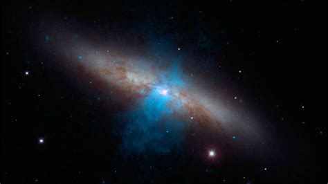 Galactic Glow, Thought to Be Dark Matter, Now Hints at Hidden Pulsars A number of high-energy ...