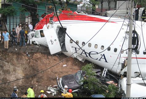 Crash of an Airbus A320-233 in Tegucigalpa: 5 killed | Bureau of ...