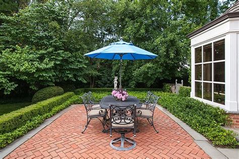 Winnetka Red Brick Paver Patio and Outdoor Room - Van Zelst