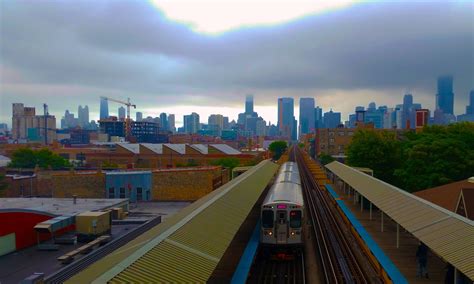 Chicago Pink Line [4251 x 2549] : r/CityPorn