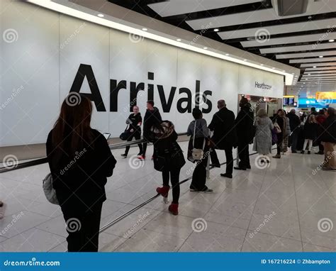 London Heathrow Terminal 4 Arrivals Editorial Stock Image - Image of ...