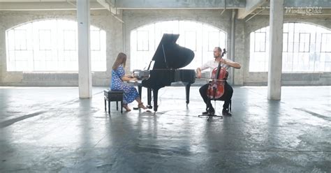 Brooklyn Duo makes mesmerizing wedding music