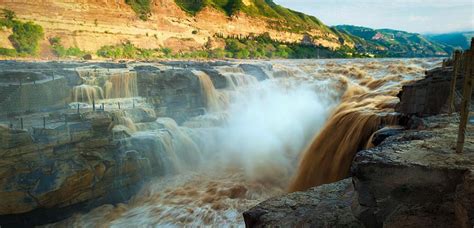 Hukou Waterfall - Largest Yellow Waterfall in the World | Useful Travel ...