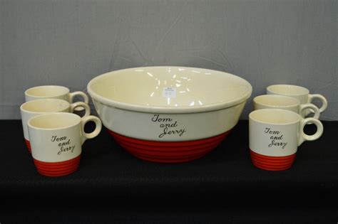 Vintage Tom and Jerry egg nog/punch set with large punch bowl and six punch cups