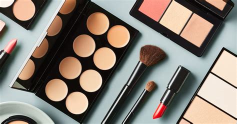 Does Makeup Expire? By Cosmetic, Skin Care, and More