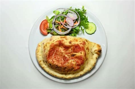 Does Pizza Hut Still Have Calzones? – ALL PIZZAHOLIC